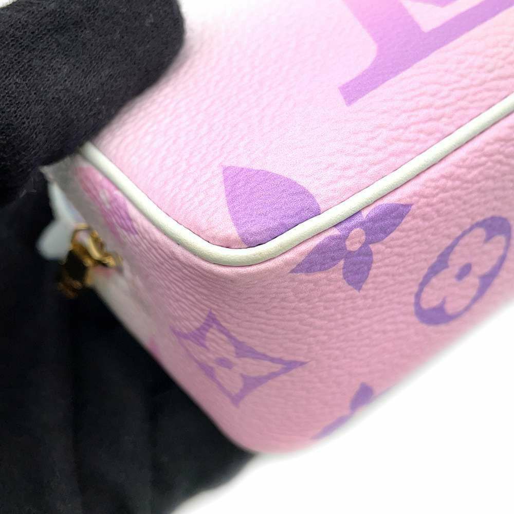 ルイヴィトン ポーチ モノグラム トゥルース・ワピティ M81339 LOUIS VUITTON スプリング・イン・ザ・シティ 小物入れ ピンク