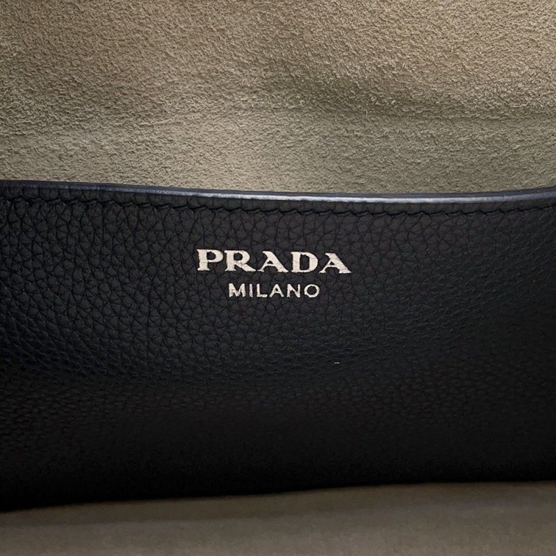 プラダ ショルダーバッグ トライアングルロゴ レザー 1BC023  PRADA ネイビー ワンショルダーバッグ