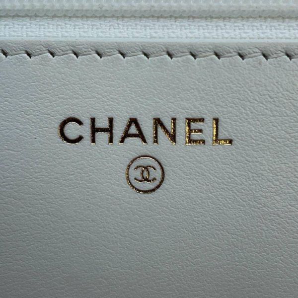 シャネル チェーンウォレット マトラッセ ココマーク キャビアスキン AP2804 CHANEL 財布 白