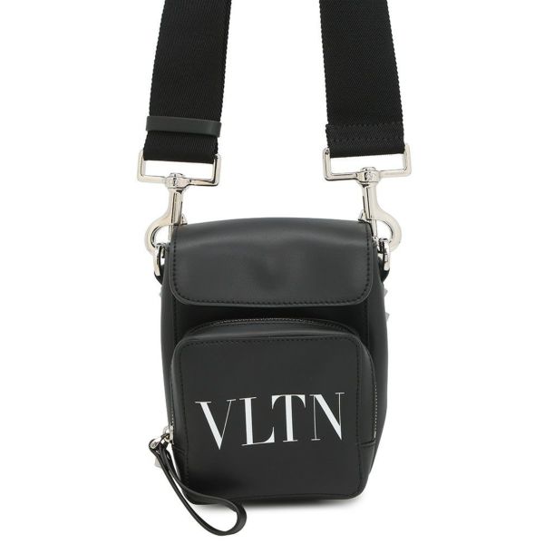 VALENTINO ヴァレンティノガラヴァーニ VLTNロゴ　ショルダーバッグ ヴァレンティノ・ガラヴァーニ ショルダーバッグ VLTNロゴ