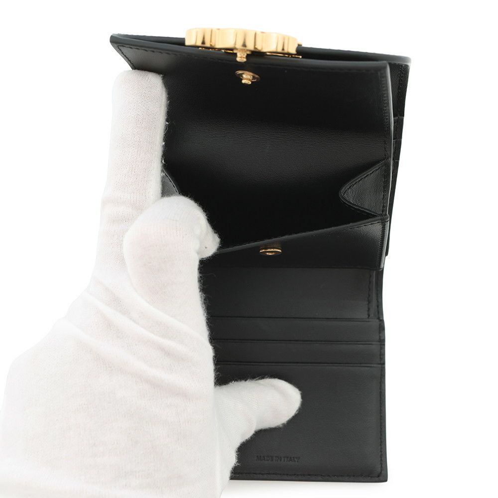 セリーヌ 三つ折り財布 トリオンフ スモール フラップウォレット 10D783 CELINE 黒