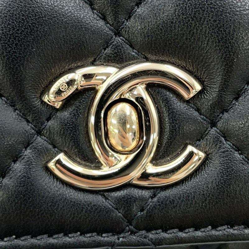シャネル チェーンショルダーバッグ ミニ マトラッセ ココマーク ラムスキン AS1693 CHANEL 2way 黒