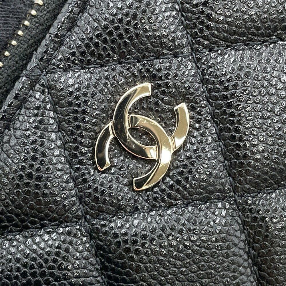 シャネル チェーンウォレット ココマーク マトラッセ キャビアスキン A82527 CHANEL ポシェット 財布 黒