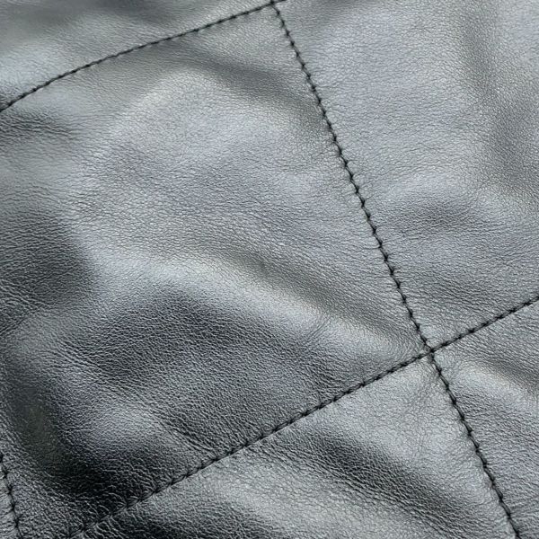 シャネル ハンドバッグ CHANEL 22 マトラッセ スモール シャイニーカーフ AS3260 ポーチ付き 黒