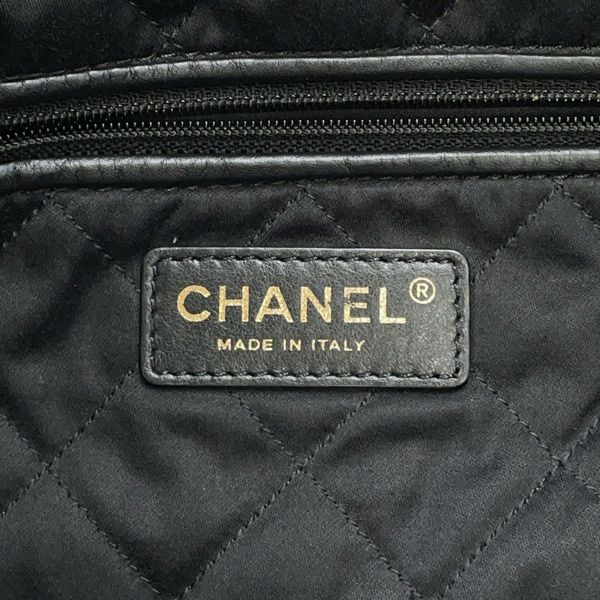シャネル ハンドバッグ CHANEL 22 マトラッセ スモール シャイニーカーフ AS3260 ポーチ付き 黒