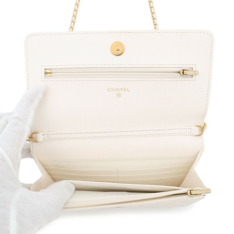 シャネル チェーンウォレット マトラッセ ココマーク ラムスキン AP3035 CHANEL 財布 白