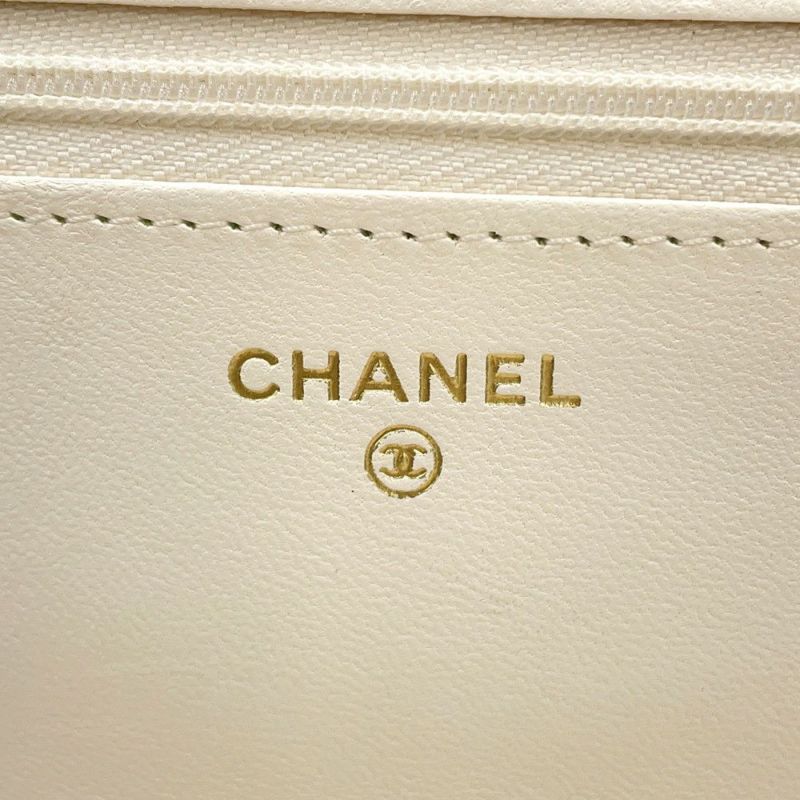 シャネル チェーンウォレット マトラッセ ココマーク ラムスキン AP3035 CHANEL 財布 白