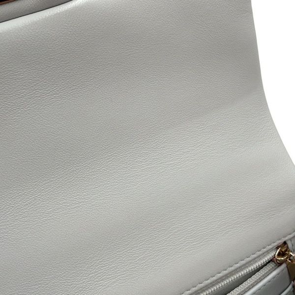 シャネル チェーンショルダーバッグ マトラッセ ココマーク トップハンドル ミニ フラップ ラムスキン AS2431 CHANEL