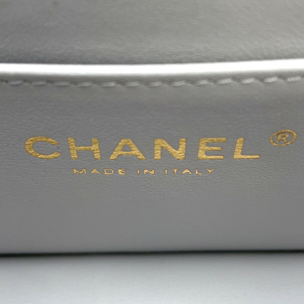 シャネル チェーンショルダーバッグ マトラッセ ココマーク トップハンドル ミニ フラップ ラムスキン AS2431 CHANEL