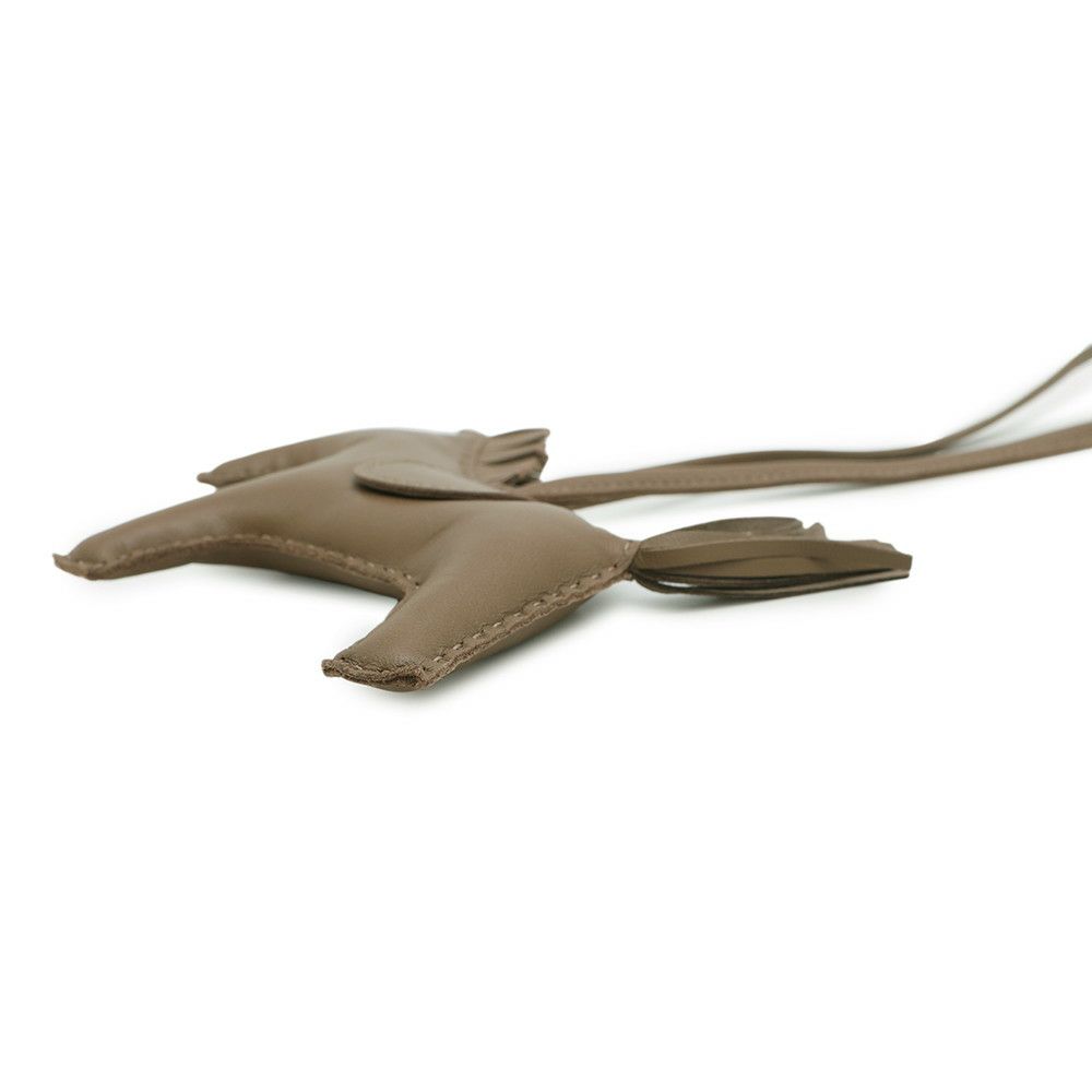 エルメス バッグチャーム ロデオMM エトゥープ ラムスキン HERMES チャーム オーナメント