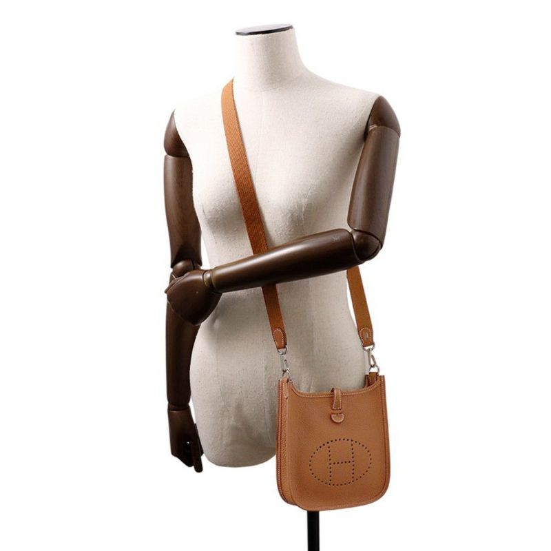 エルメス ショルダーバッグ エブリンTPM 111cm ゴールド/シルバー金具 トリヨンクレマンス W刻印 HERMES Evelyne