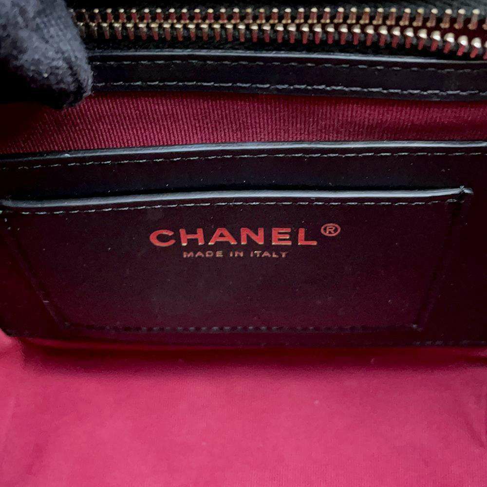 シャネル リュック マトラッセ ココマーク キャビアスキン AS4058 CHANEL バッグ バックパック 黒