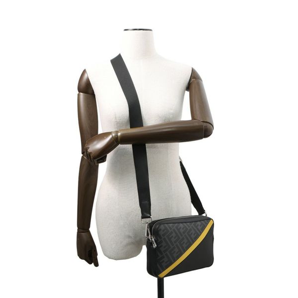 フェンディ ショルダーバッグ ダイアゴナル カメラケース レザー PVC 7M0286 FENDI 黒