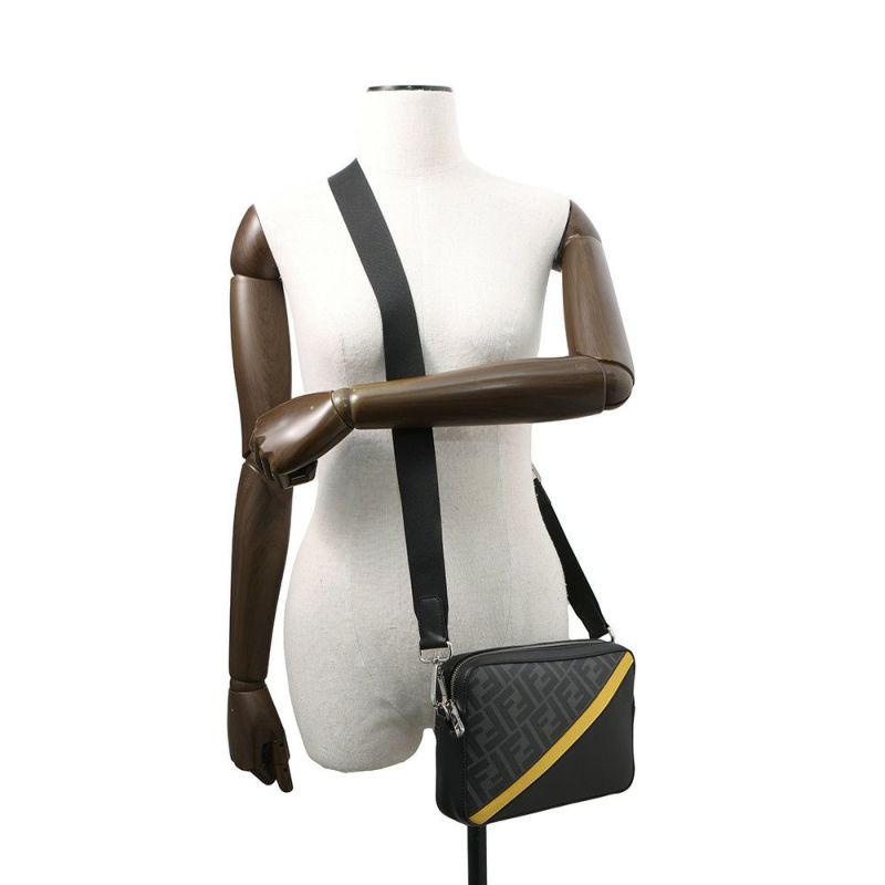 フェンディ ショルダーバッグ ダイアゴナル カメラケース レザー PVC 7M0286 FENDI 黒