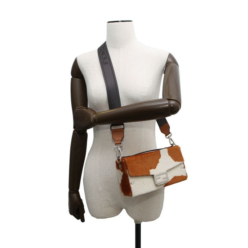 フェンディ ショルダーバッグ ソフトトランク バゲット シープスキン 7VA565 2way