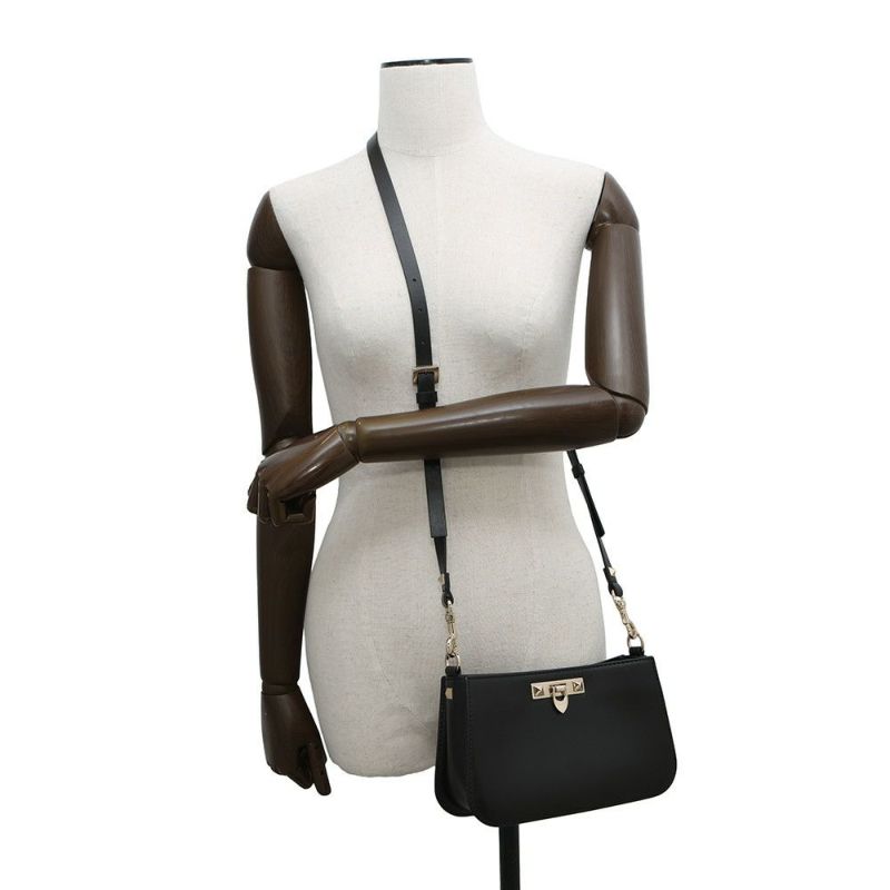 ヴァレンティノ・ガラヴァーニ ショルダーバッグ ロックスタッズ レザー 3W5B0Q57XUH VALENTINO 黒