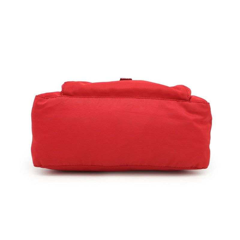 プラダ ショルダーバッグ トライアングルロゴ ナイロン B8994 PRADA