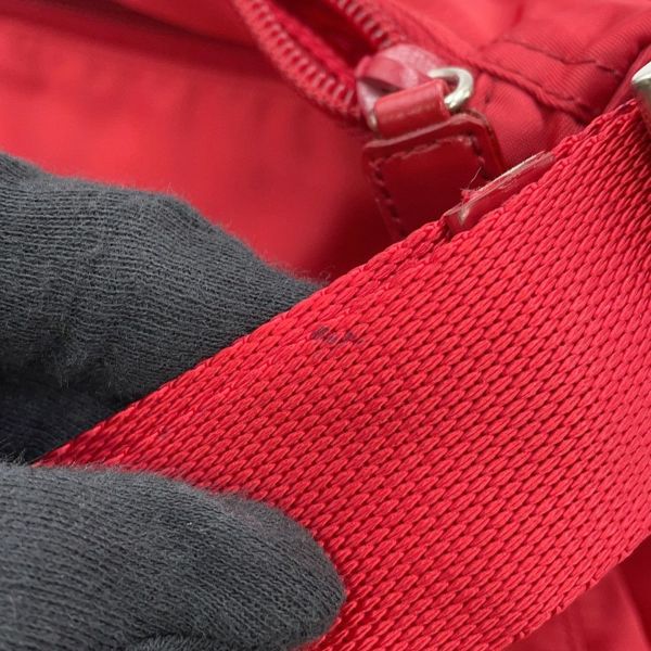 プラダ ショルダーバッグ トライアングルロゴ ナイロン B8994 PRADA