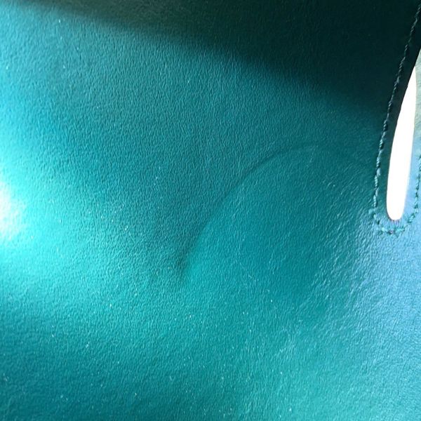 バーバリー ショルダーバッグ バケットバッグ カーフレザー 40758901 BURBERRY 黒