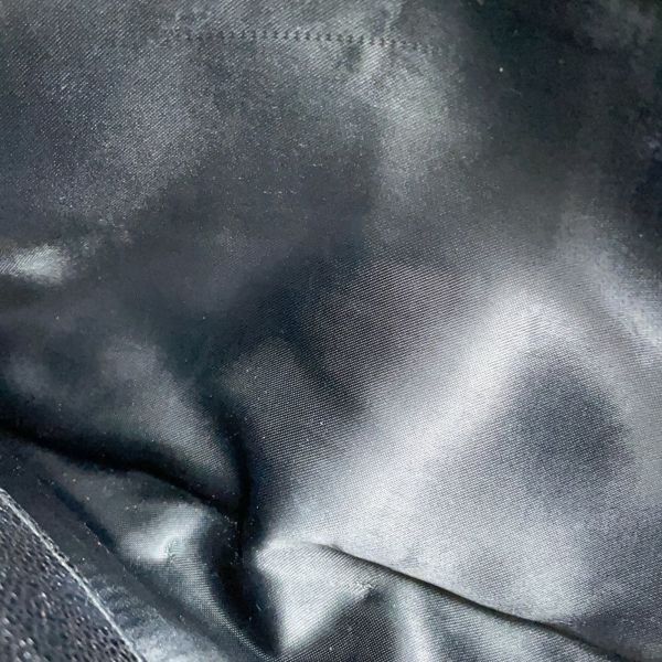 シャネル ショルダーバッグ トリプルココ キャビアスキン CHANEL 黒