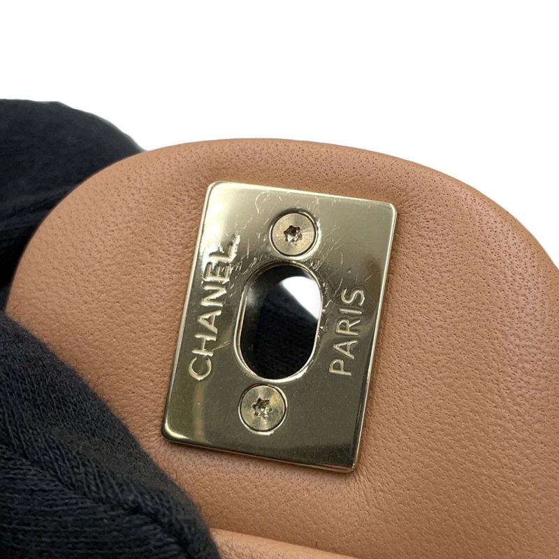 シャネル チェーンショルダーバッグ ココマーク ミニ マトラッセ ラムスキン A69900 CHANEL フラップ