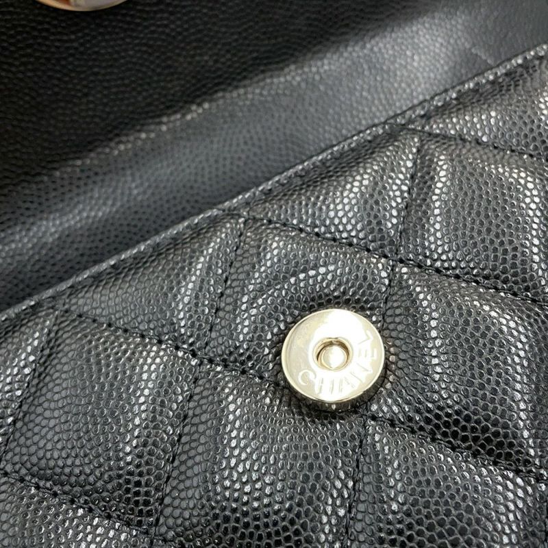 シャネル チェーンショルダーバッグ トップハンドル フォンケース マトラッセ ココマーク キャビアスキン AP3238 CHANEL 黒