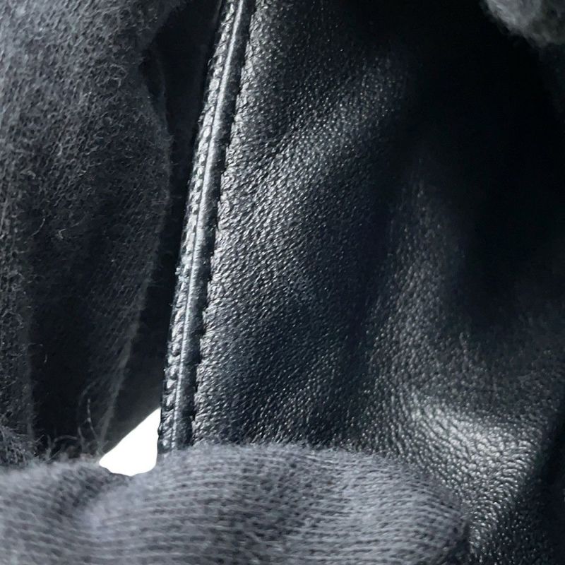 シャネル チェーンショルダーバッグ マトラッセ ココマーク カメラケース キャビアスキン A91796 CHANEL ポシェット 黒