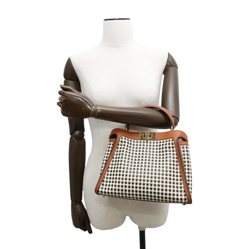 フェンディ ハンドバッグ ピーカブー・アイコニックエッセンシャリー 8BN302 FENDI バッグ 2wayショルダーバッグ