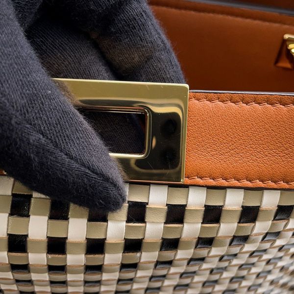 フェンディ ハンドバッグ ピーカブー・アイコニックエッセンシャリー 8BN302 FENDI バッグ 2wayショルダーバッグ