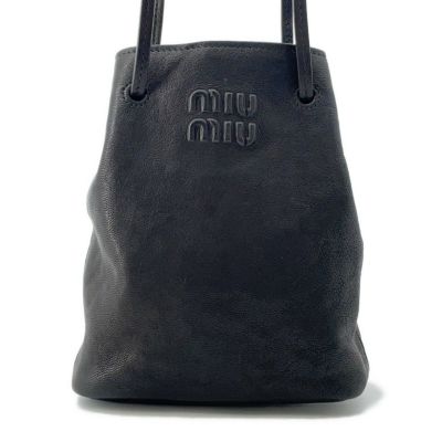 ミュウミュウナッパレザーミニバッグ　ミュウミュウショルダーバッグ　miumiu すぐ届く 新作 miumiu ミュウミュウ ナッパレザーミニバッグ