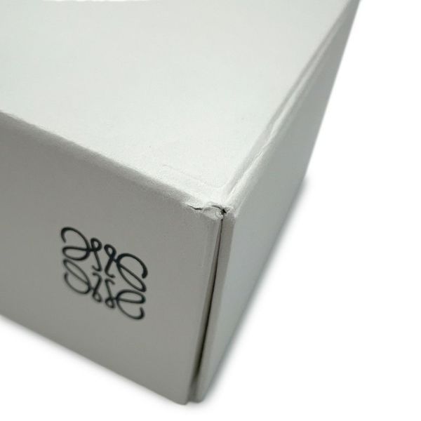 ロエベ バッグチャーム アナグラム チャウチャウ フェルト カーフレザー C621232XCS LOEWE キーホルダー 白 犬