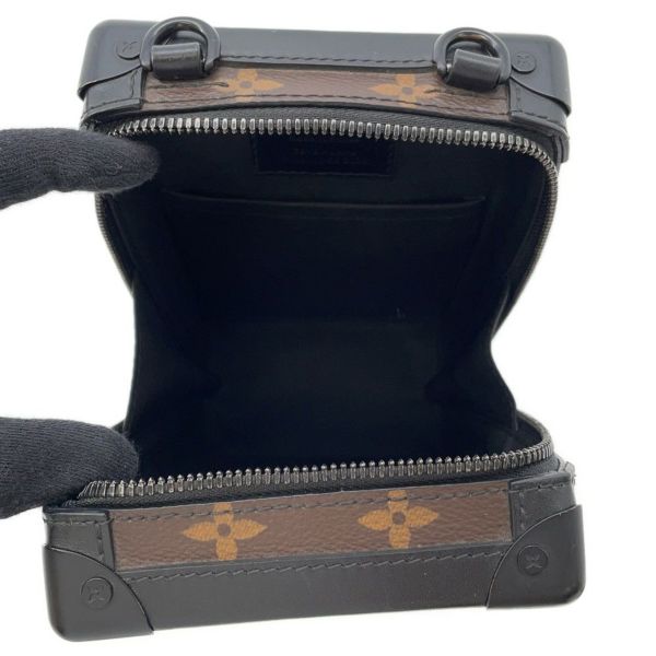 ルイヴィトン ショルダーバッグ モノグラム・タフタージュ ヴァーティカル・ソフトトランク M45935 バッグ 黒 ブラック