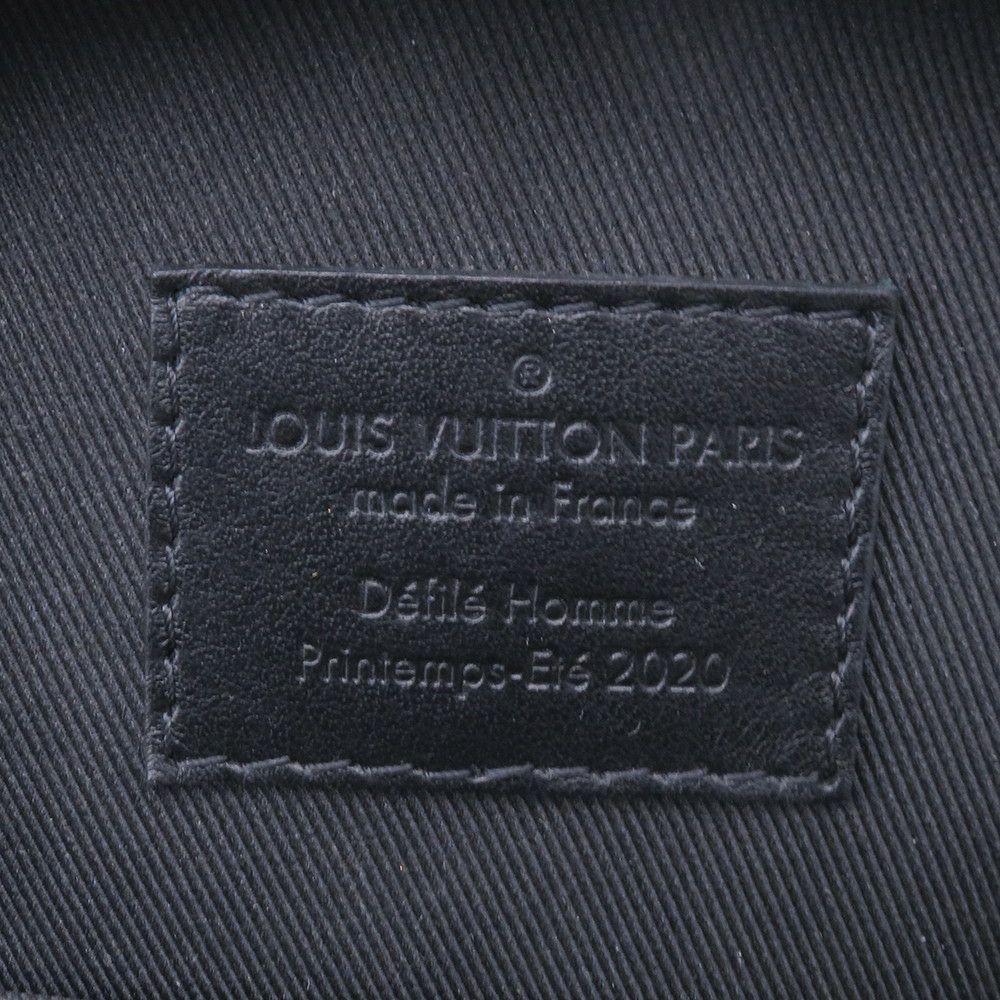 ルイヴィトン ショルダーバッグ モノグラム・タフタージュ ヴァーティカル・ソフトトランク M45935 バッグ 黒 ブラック