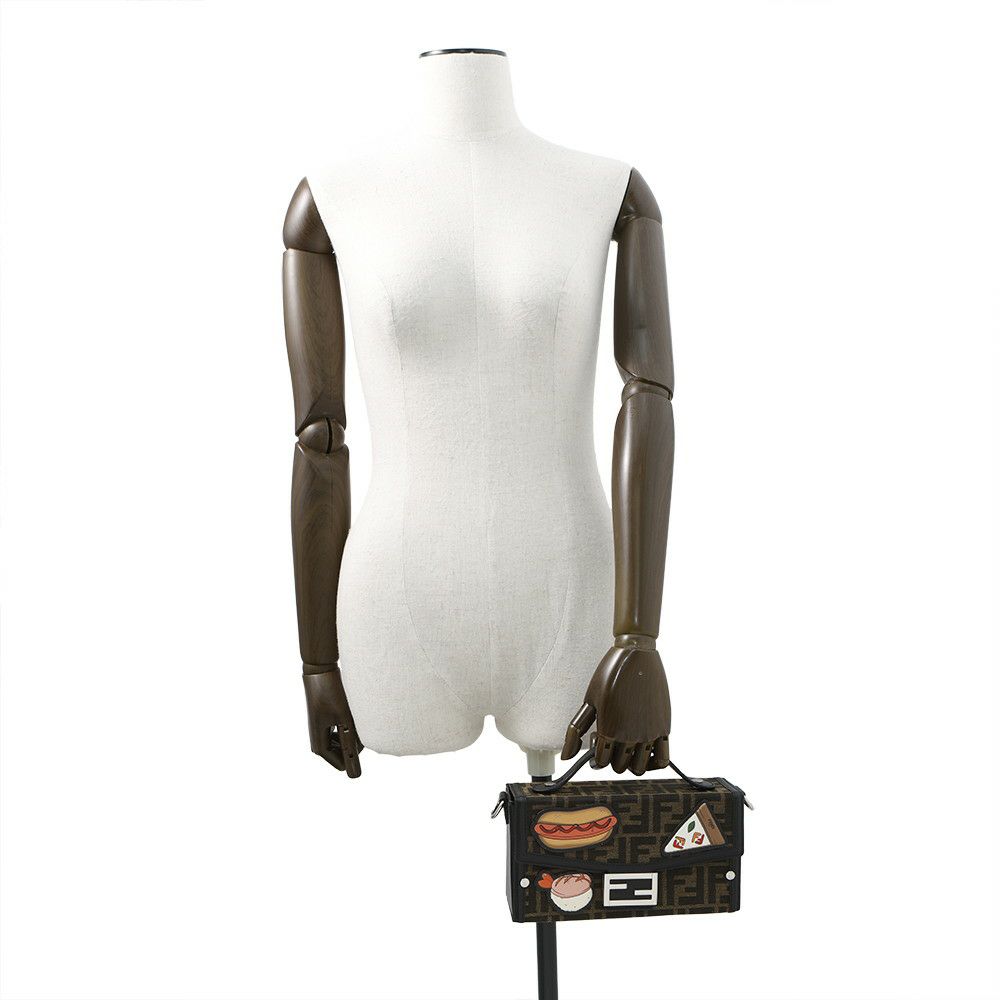 フェンディ ショルダーバッグ フェンディリシャス バゲット ソフトトランク ズッカ柄 7VA565 2024ウィンターホリデーメンズコレクション