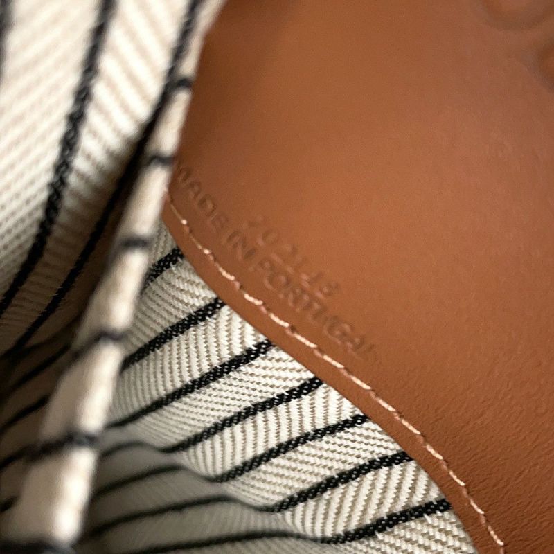 ロエベ トートバッグ アナグラム クッショントート スモール キャンバス レザー A612A93X18 LOEWE 黒