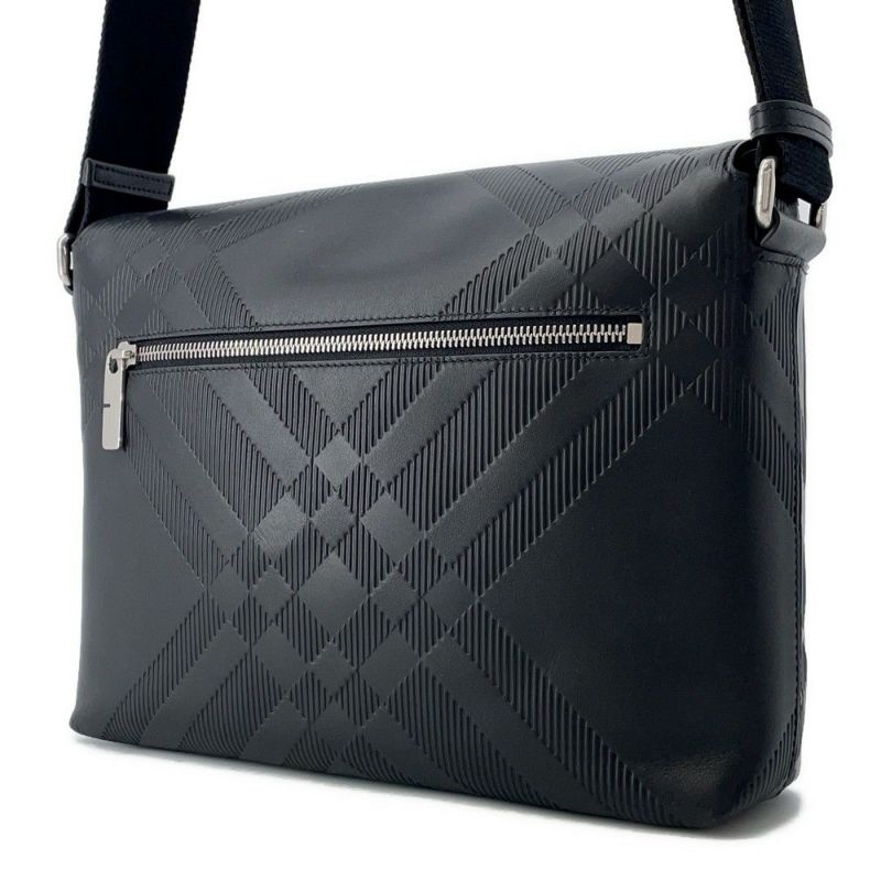 バーバリー ショルダーバッグ エンボスチェック メッセンジャーバッグ カーフレザー 81019221 BURBERRY 黒