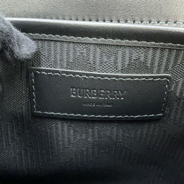 バーバリー ショルダーバッグ エンボスチェック メッセンジャーバッグ カーフレザー 81019221 BURBERRY 黒