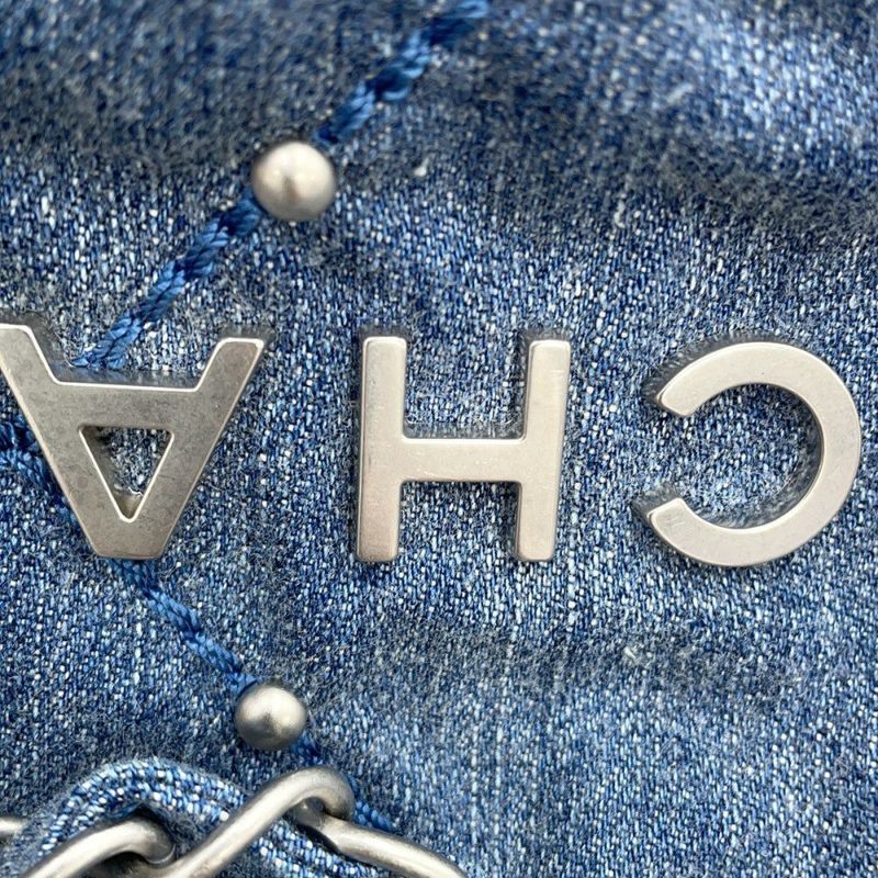 シャネル チェーンショルダーバッグ CHANEL 22 マトラッセ スモール デニム AS3260 CHANEL ポーチ付き