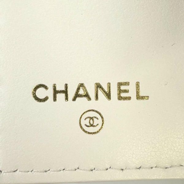 シャネル 三つ折り財布 マトラッセ ココマーク クラシック スモール フラップ ウォレット AP0230 CHANEL 財布 白