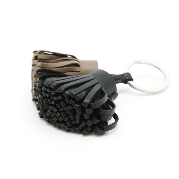 エルメス キーホルダー カルメン ウノドス ブラック/エトゥープ/シルバー金具 ラムスキン HERMES 黒