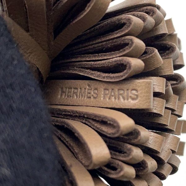 エルメス キーホルダー カルメン ウノドス ブラック/エトゥープ/シルバー金具 ラムスキン HERMES 黒