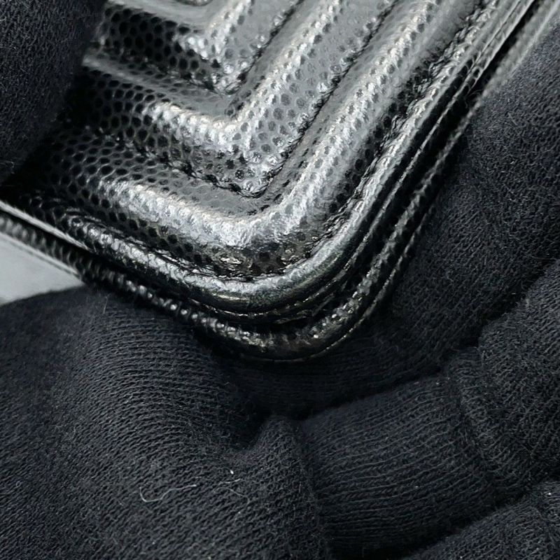 シャネル チェーンショルダーバッグ ボーイシャネル スモール マトラッセ ココマーク キャビアスキン A67085 CHANEL 黒