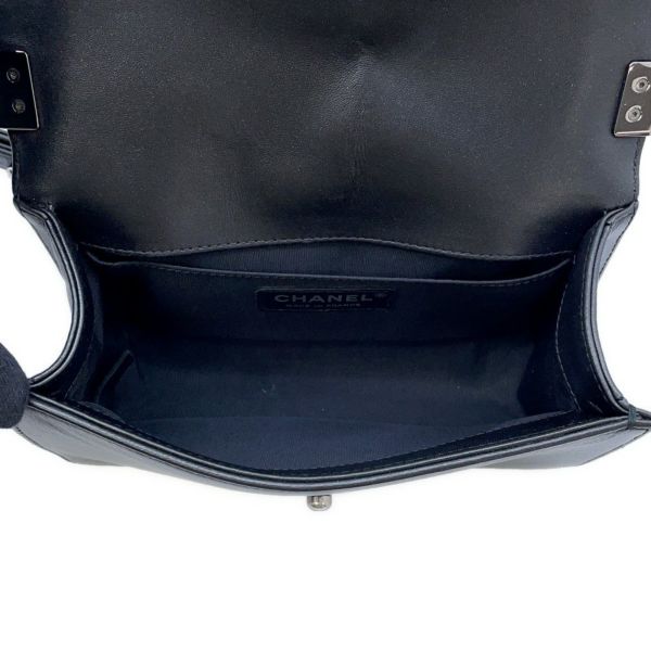 シャネル チェーンショルダーバッグ ボーイシャネル スモール ココマーク ビジュー ラムスキン A67085 CHANEL 黒