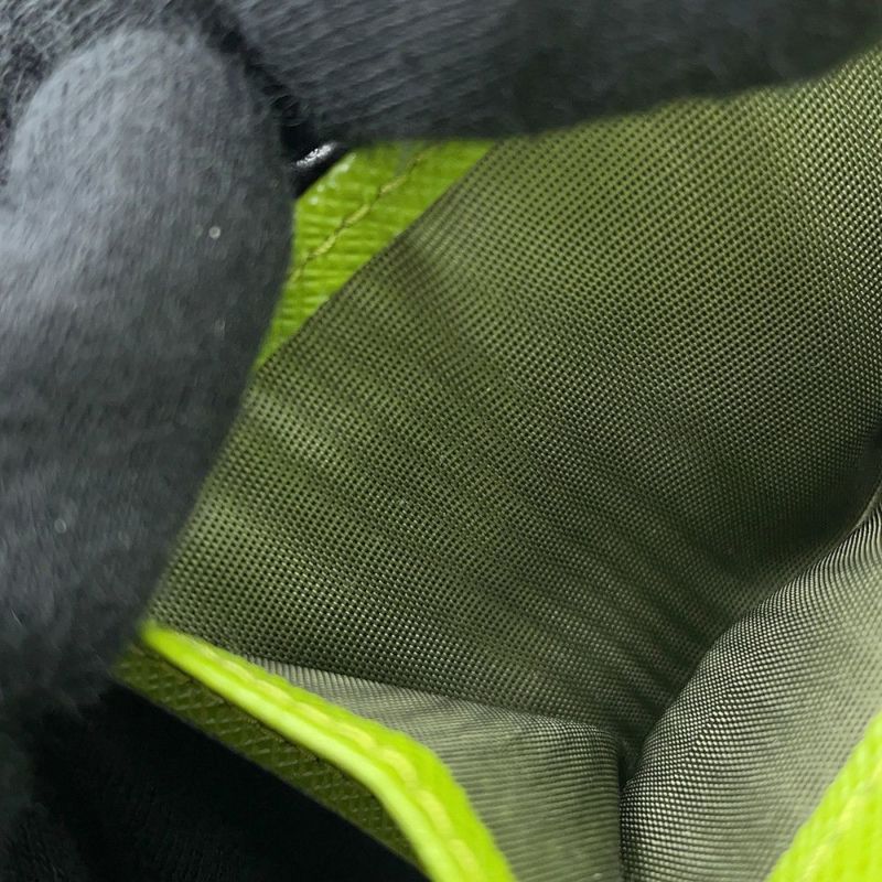 プラダ 三つ折り財布 サフィアーノトライアングル ウォレット レザー 2MH042 PRADA