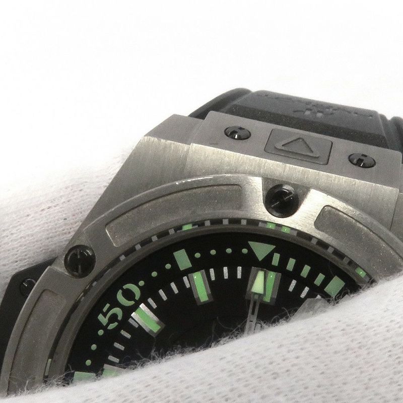 ウブロ キングパワー オーシャノグラフィック 4000 世界1000本限定 731.NX.1190.RX HUBLOT 腕時計 黒文字盤