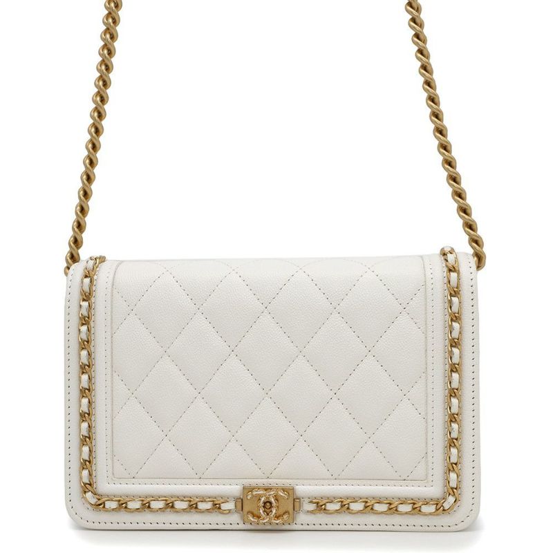 シャネル チェーンウォレット ボーイシャネル マトラッセ ココマーク CHANEL 財布 ショルダーバッグ 白