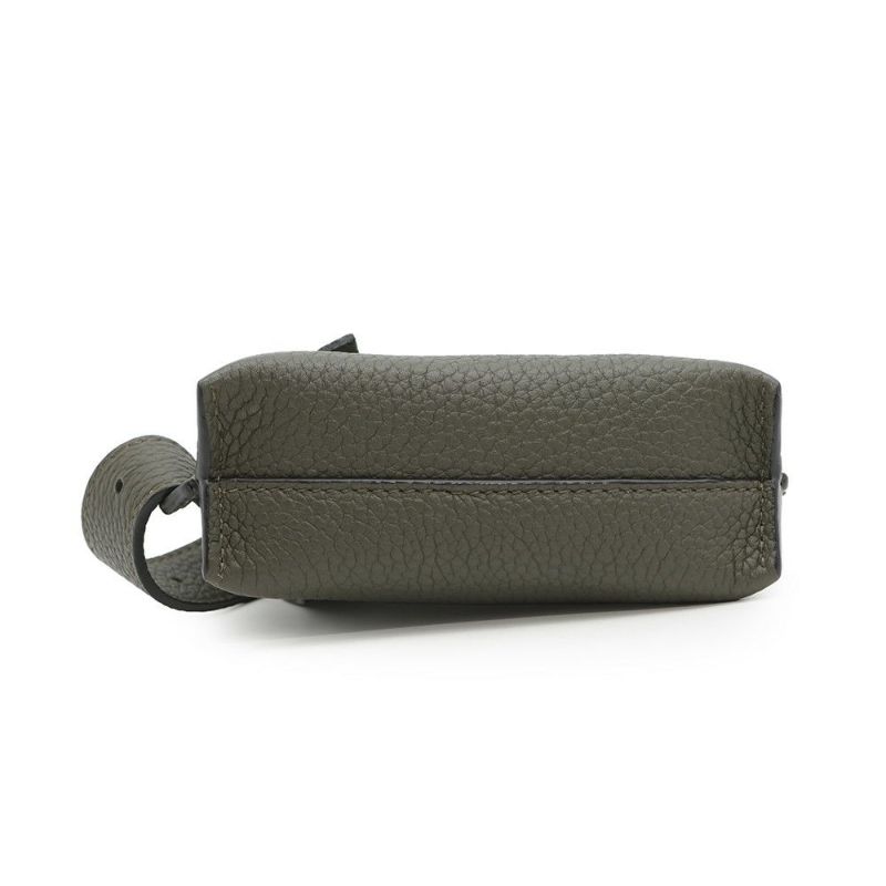 ロエベ ボディバッグ アナグラム バーティカル Tポケット レザー C500P02X02 LOEWE