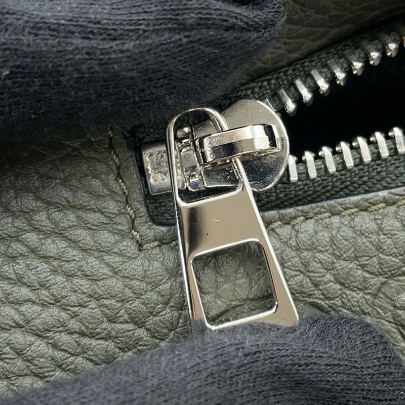 ロエベ ボディバッグ アナグラム バーティカル Tポケット レザー C500P02X02 LOEWE