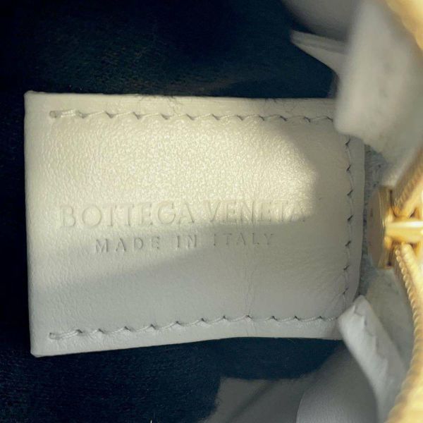 ボッテガヴェネタ ショルダーバッグ ミニ カセット マキシイントレチャート 701915 BOTTEGAVENETA 白