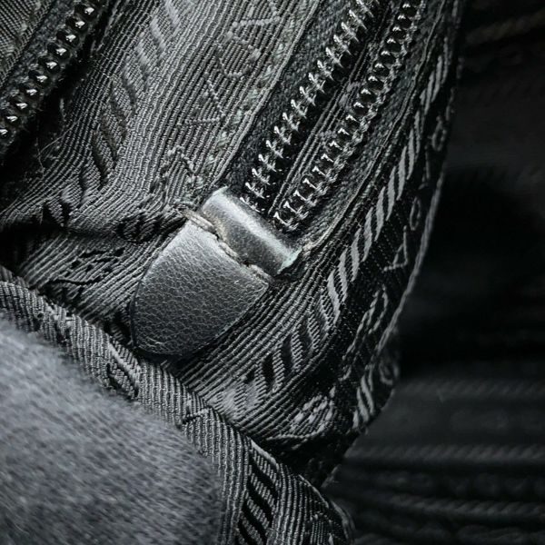 プラダ ショルダーバッグ タッセル ナイロン PRADA ポシェット 黒